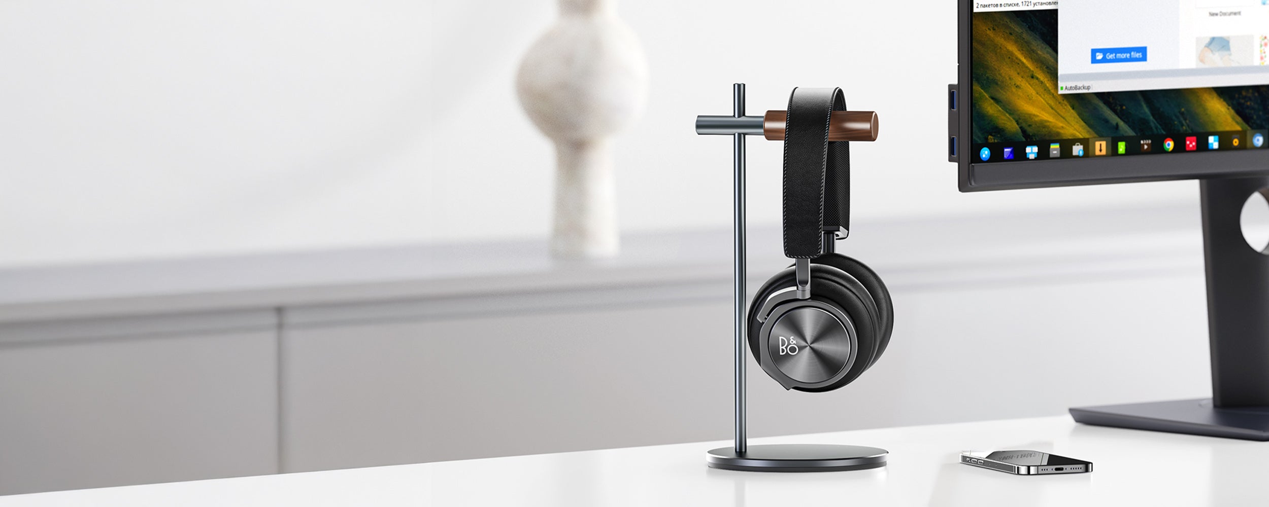 Cozy Crew<br>
Online Exclusive